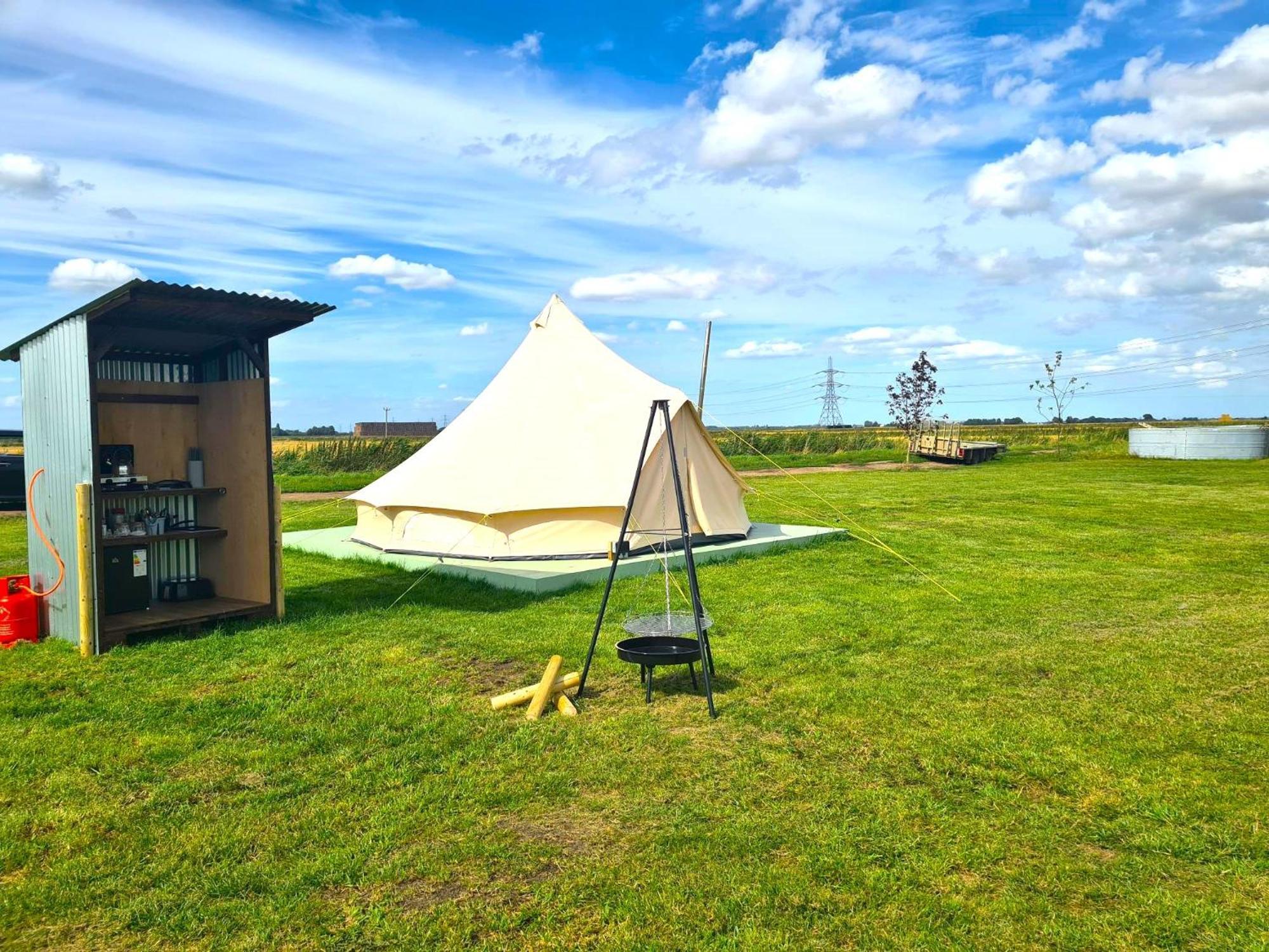 Вілла Boyce Fen Farm Retreat Glamping & Fishery Вісбіч Екстер'єр фото